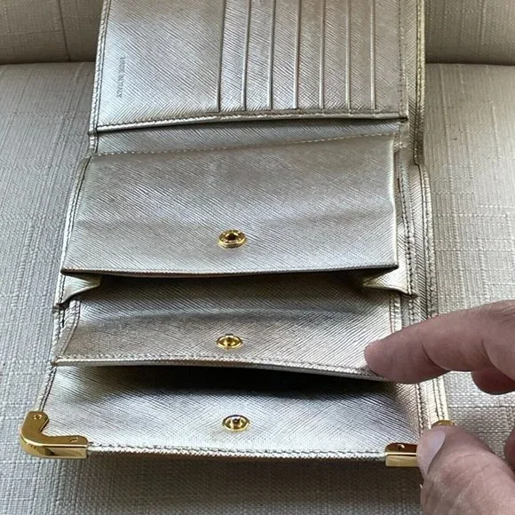 Prada Wallet Tri Fold Gold Tone Leather Card Holder Purse Made in Italy authenti - Picture 13 of 14